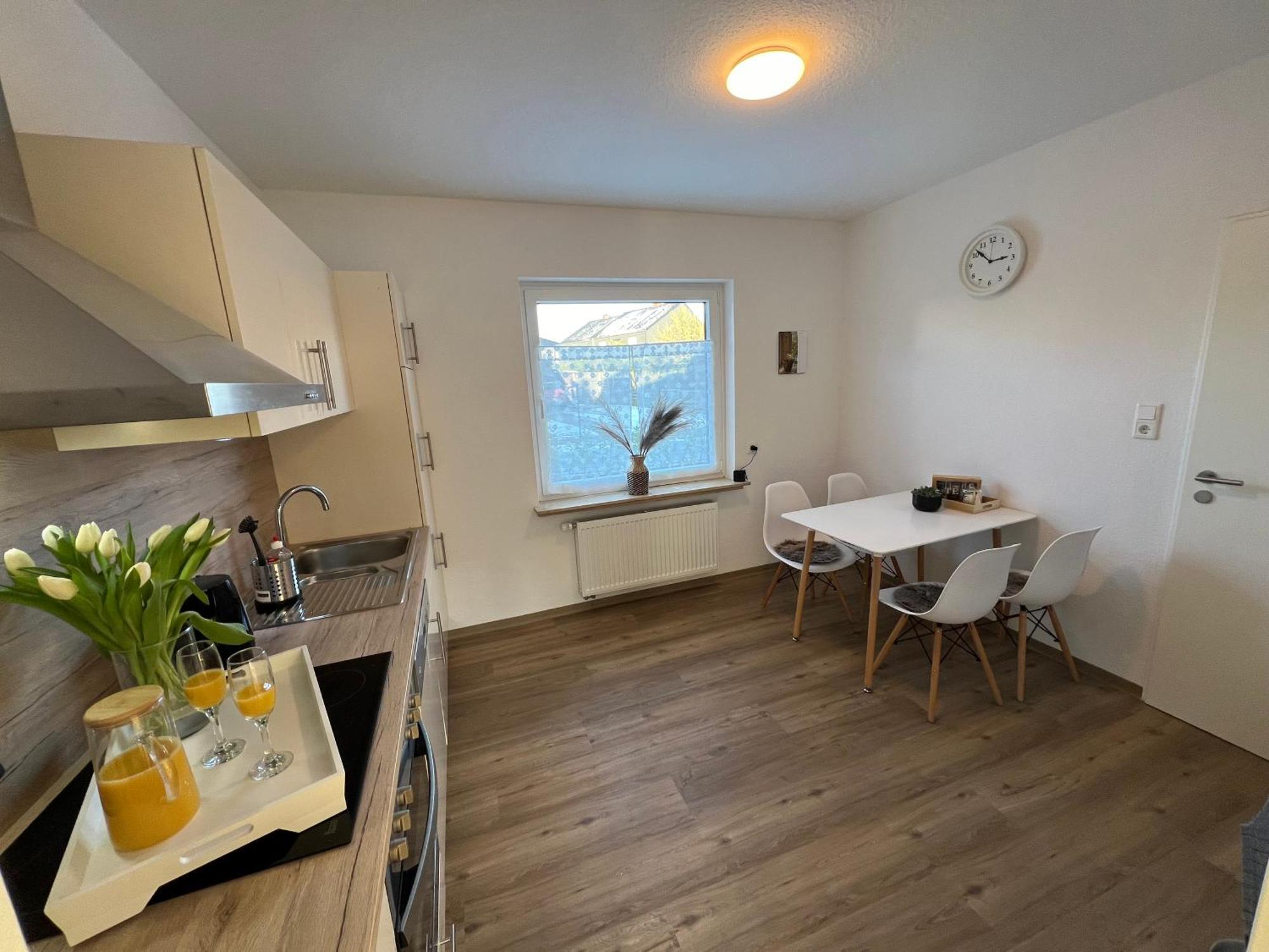 Apartment Zum Weissen Hahn *